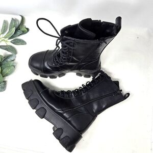 Retro Edgy Black Lace-Up Platform Boots Size 5